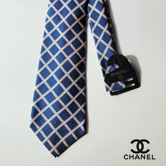 CHANEL Men's Vintage Tie 100% Silk Made in Italy - Blue white crosshatch CHANEL - Picture 1 of 5